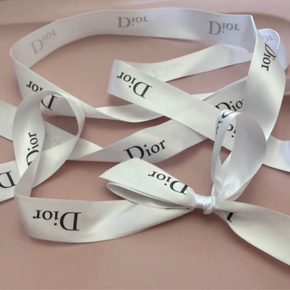 Dior Silver Star and Ribbon - Picture 2 of 4
